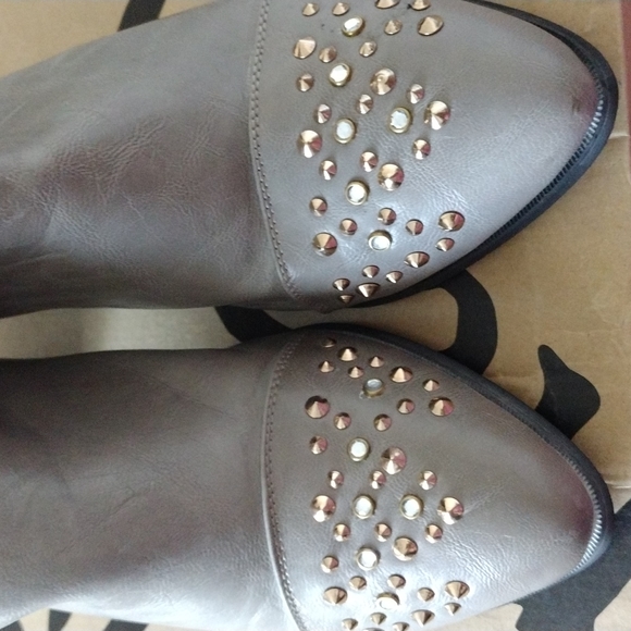 Gray Studded Booties - Picture 4 of 5